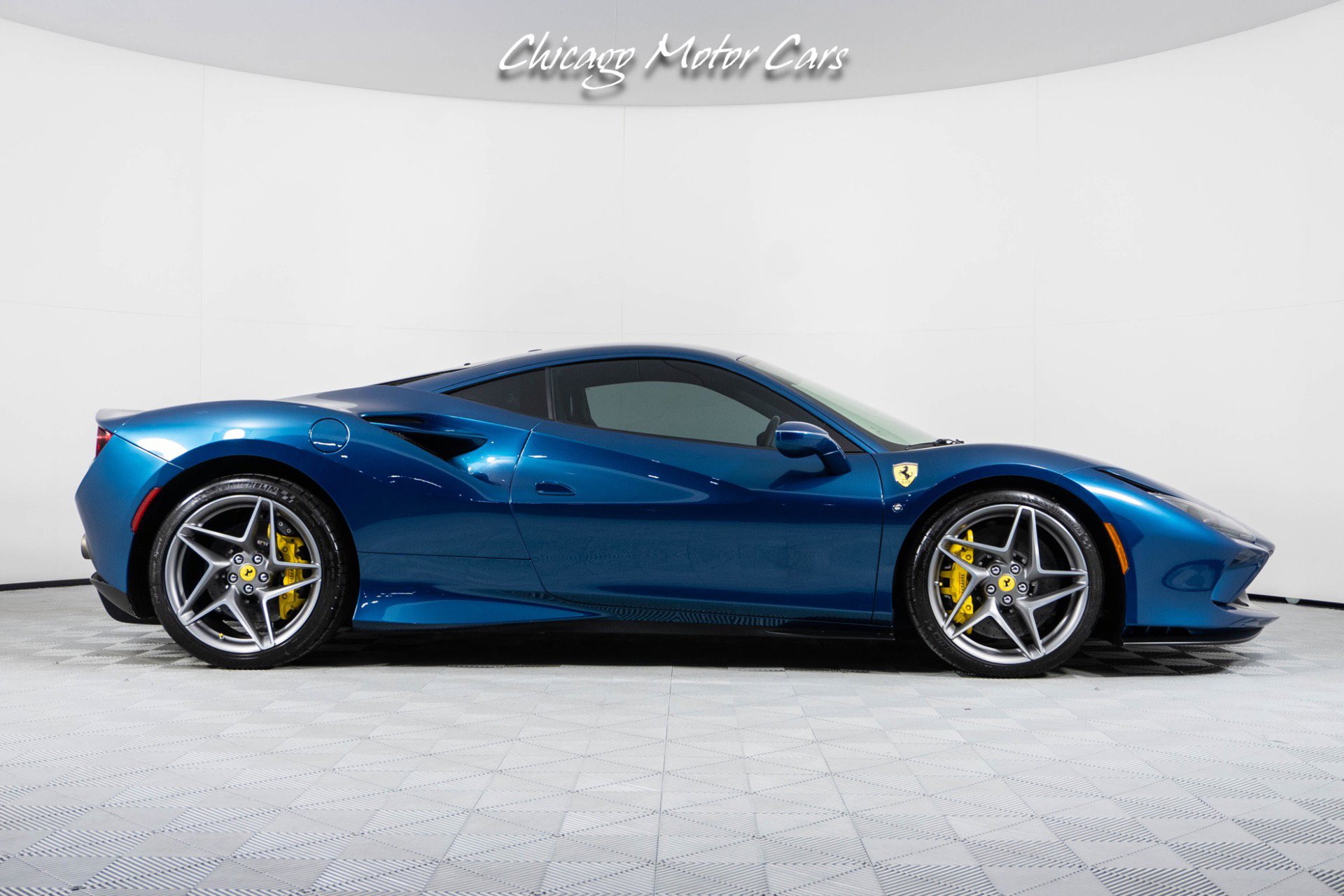 Used 2021 Ferrari F8 Tributo image 8