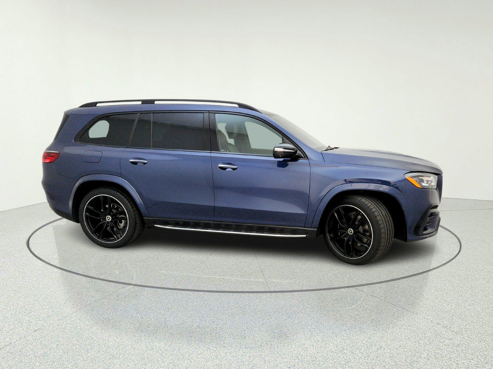 Certified 2024 Mercedes-Benz GLS 450 4MATIC image 6