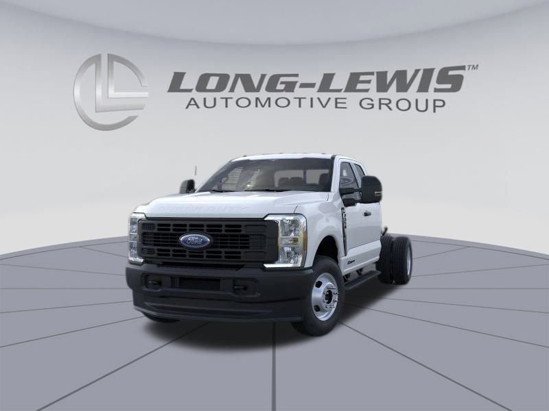 New 2026 Ford F350 XL image 2