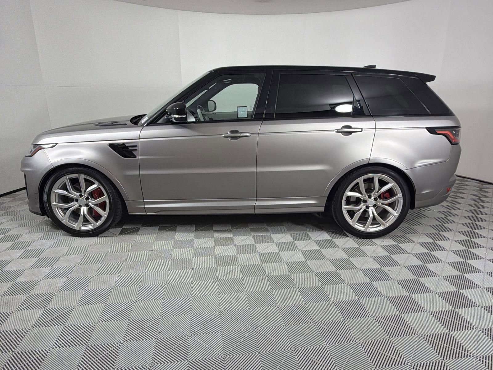 Used 2022 Land Rover Range Rover Sport SVR image 2