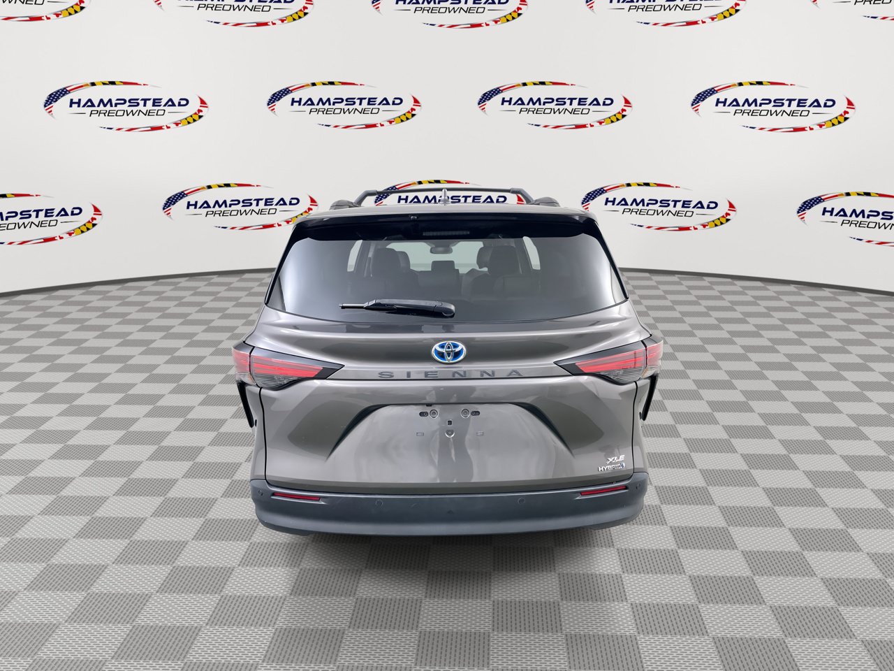Used 2022 Toyota Sienna XLE FWD image 7