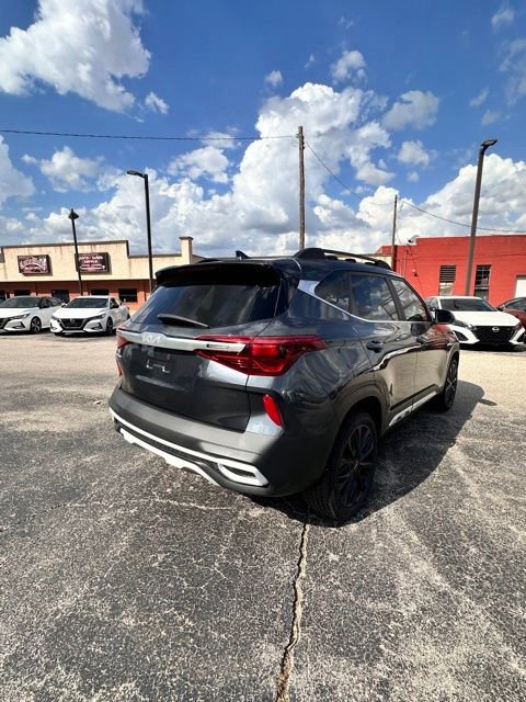 Used 2023 Kia Seltos Nightfall Edition image 7