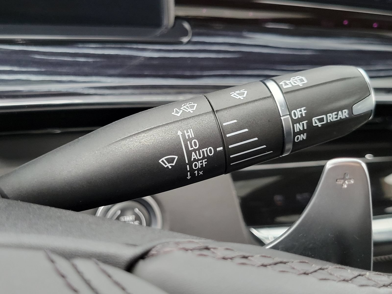 Used 2023 Cadillac Escalade V AWD/4WD image 20