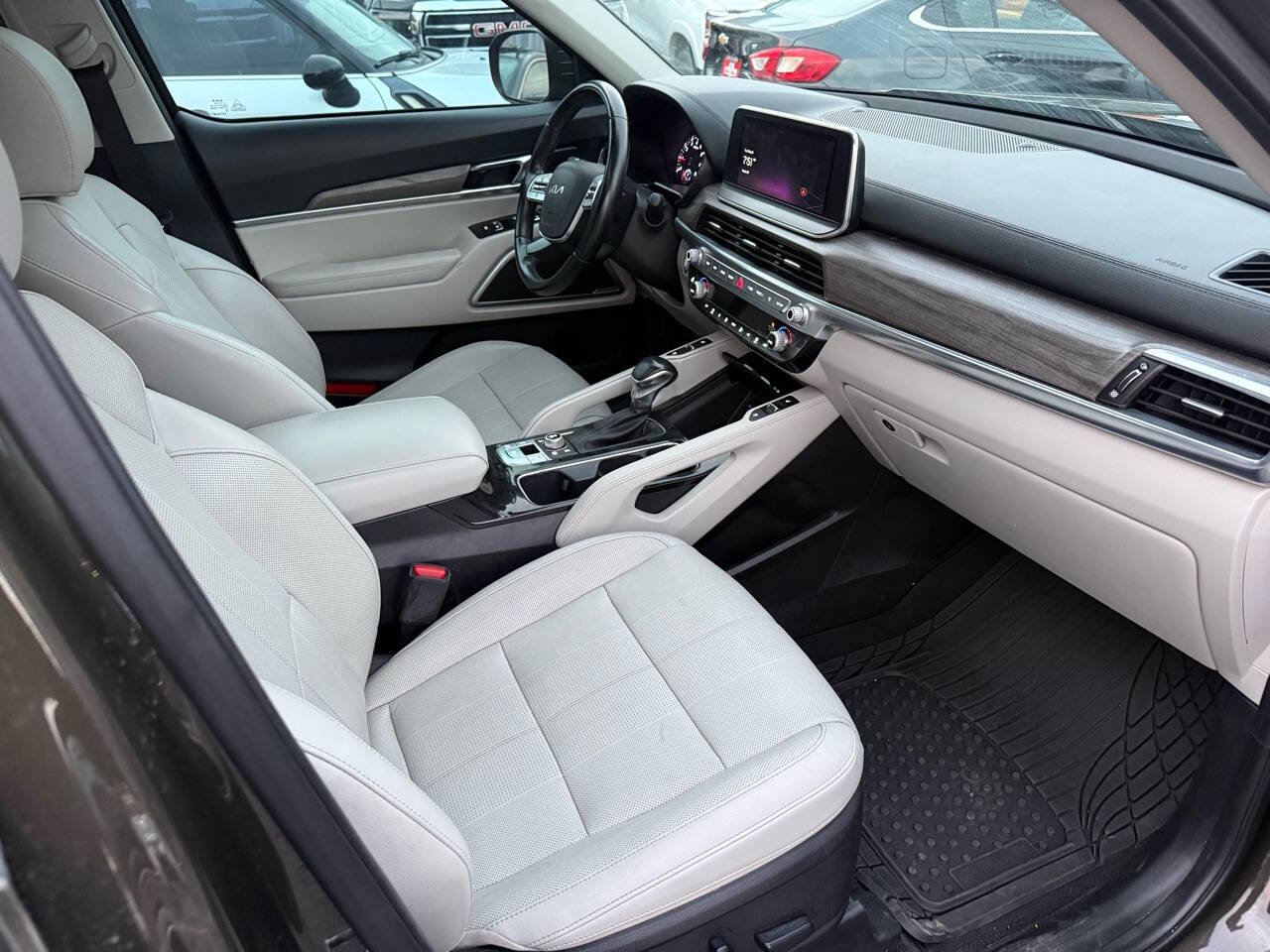 Used 2022 Kia Telluride EX w/ EX Premium Package AWD/4WD image 22