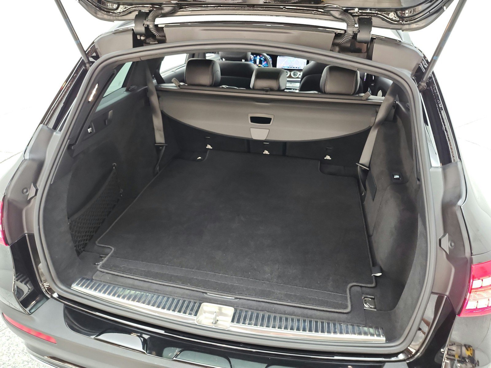 Certified 2023 Mercedes-Benz E 450 4MATIC All-Terrain Wagon image 22