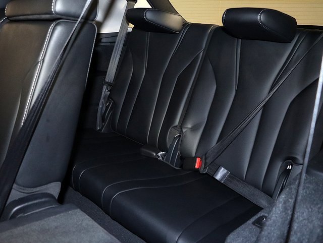 Used 2026 Acura MDX w/ Technology Package image 14