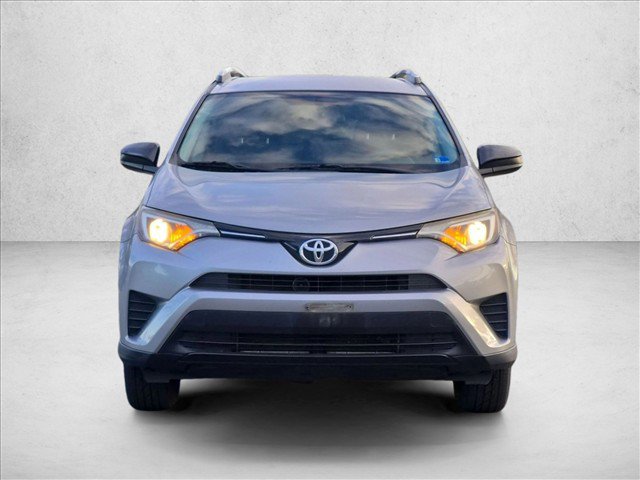 Used 2016 Toyota RAV4 LE FWD image 2