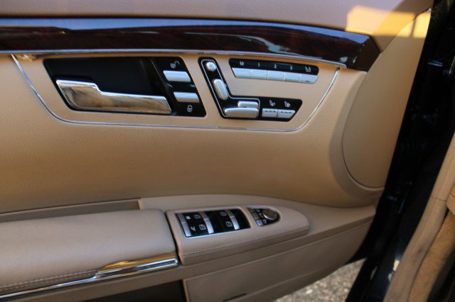 Used 2013 Mercedes-Benz S 550 4MATIC image 25