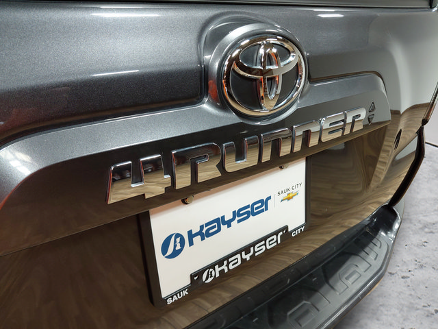 Used 2022 Toyota 4Runner SR5 Premium w/ Moonroof Package AWD/4WD image 12