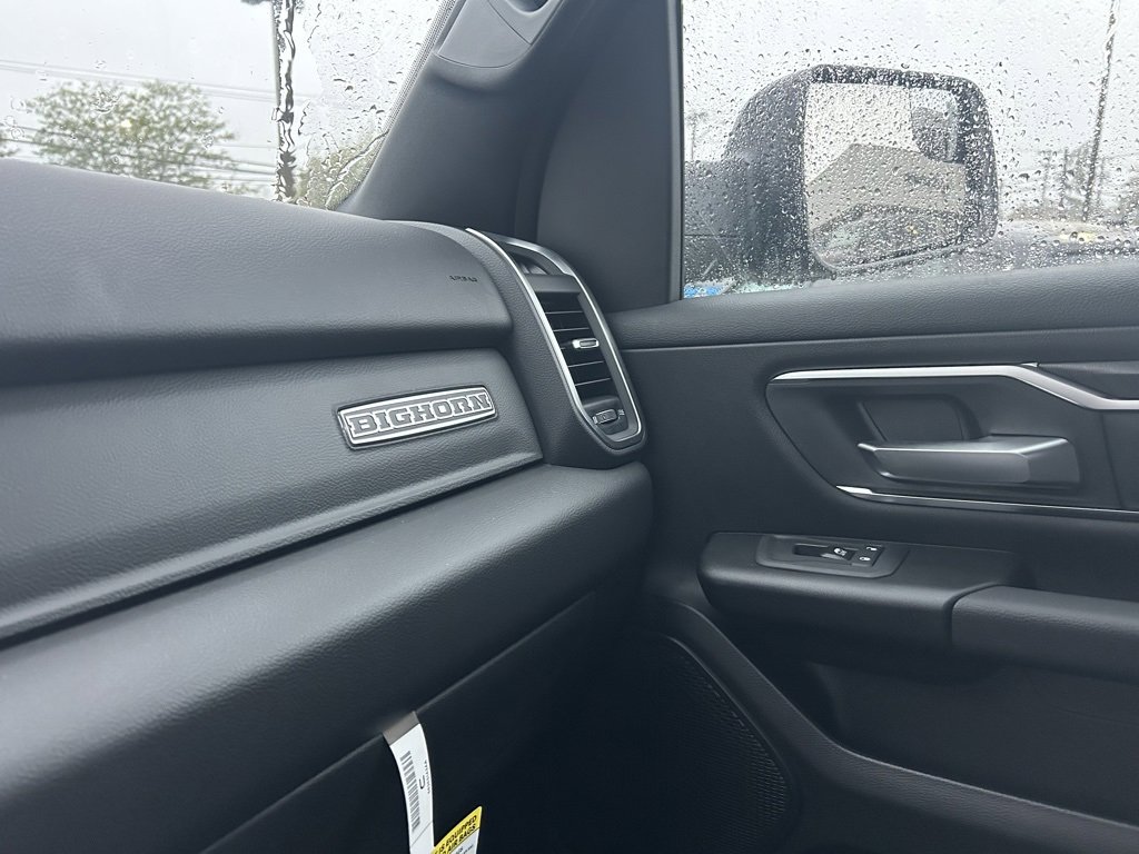 New 2026 RAM 1500 4x4 Crew Cab image 23
