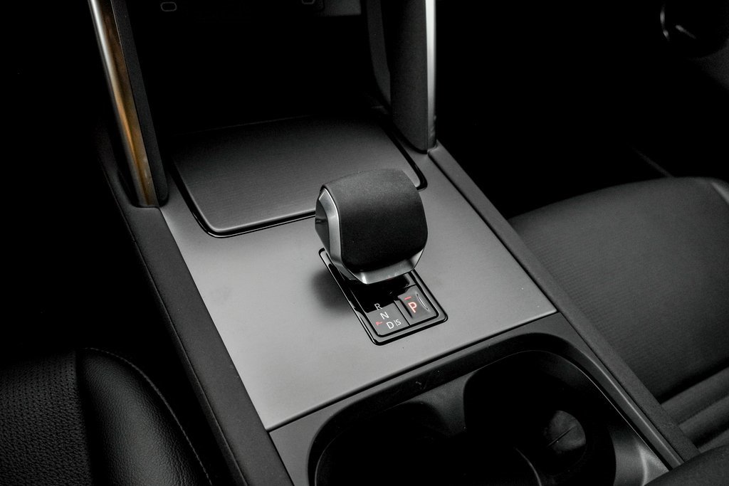 New 2025 Land Rover Discovery Sport S image 15