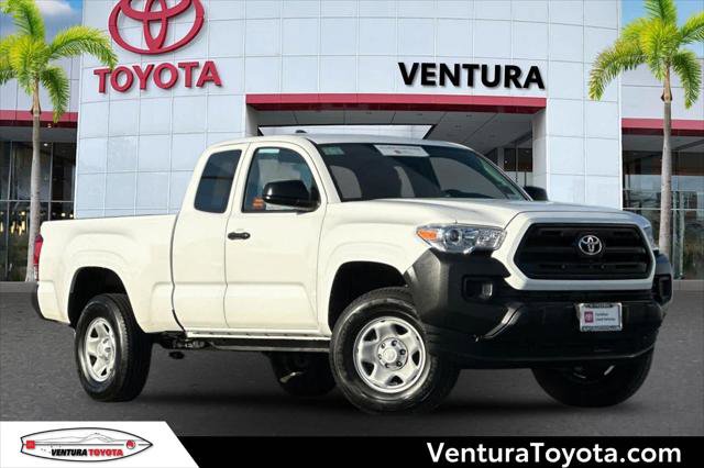 Certified 2017 Toyota Tacoma SR image 1