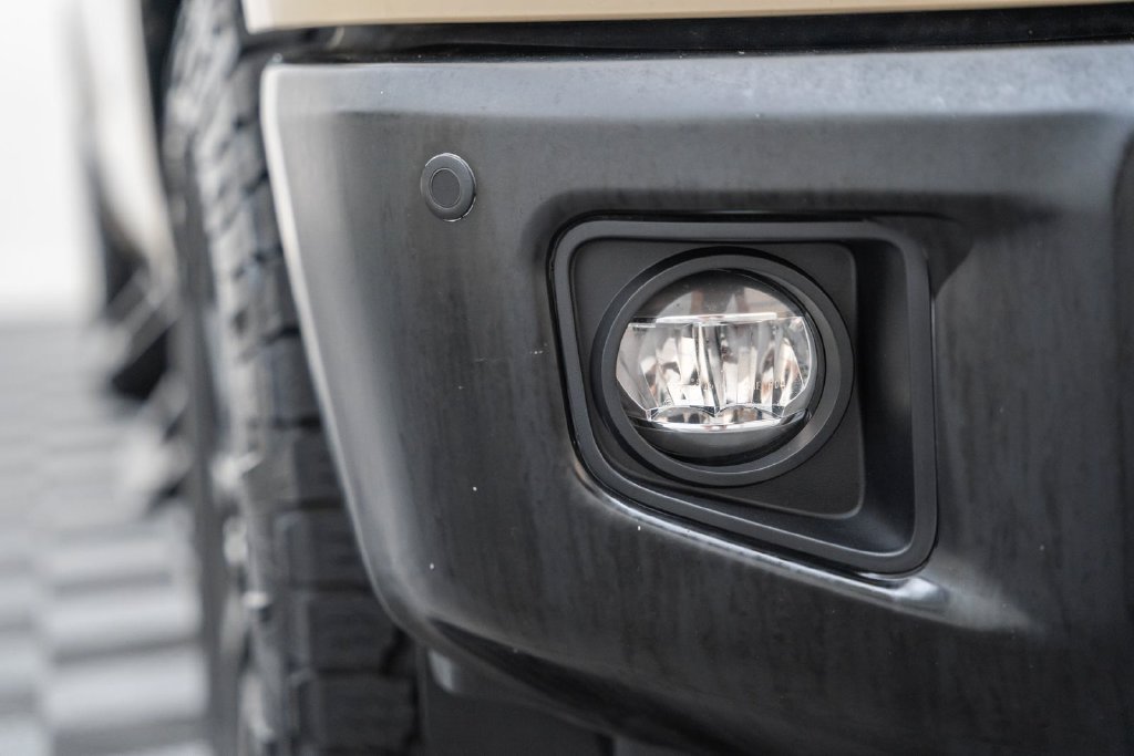 Used 2018 Toyota Tundra SR5 w/ TRD Off Road Package AWD/4WD image 13