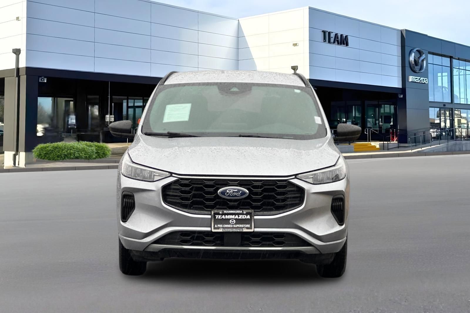 Used 2024 Ford Escape ST-Line image 6