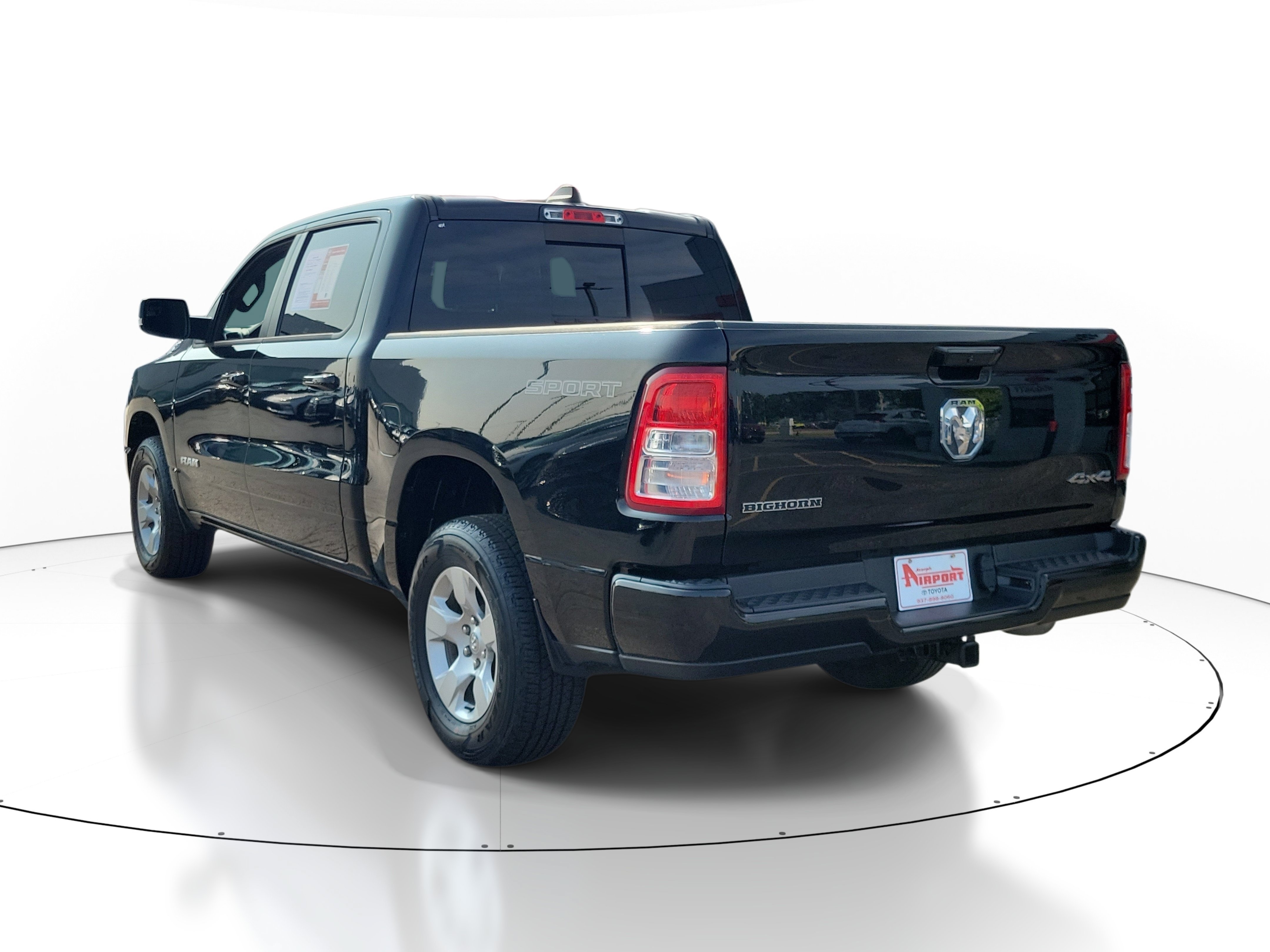Used 2023 RAM 1500 Big Horn AWD/4WD image 3