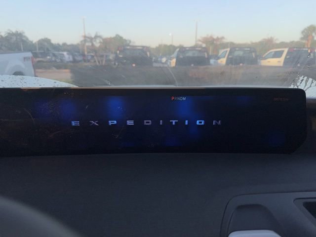 Used 2025 Ford Expedition Active image 10