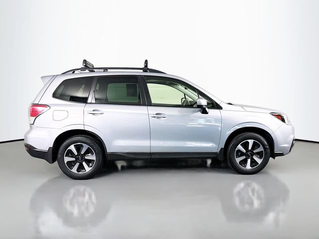 Used 2018 Subaru Forester 2.5i Premium AWD/4WD image 8