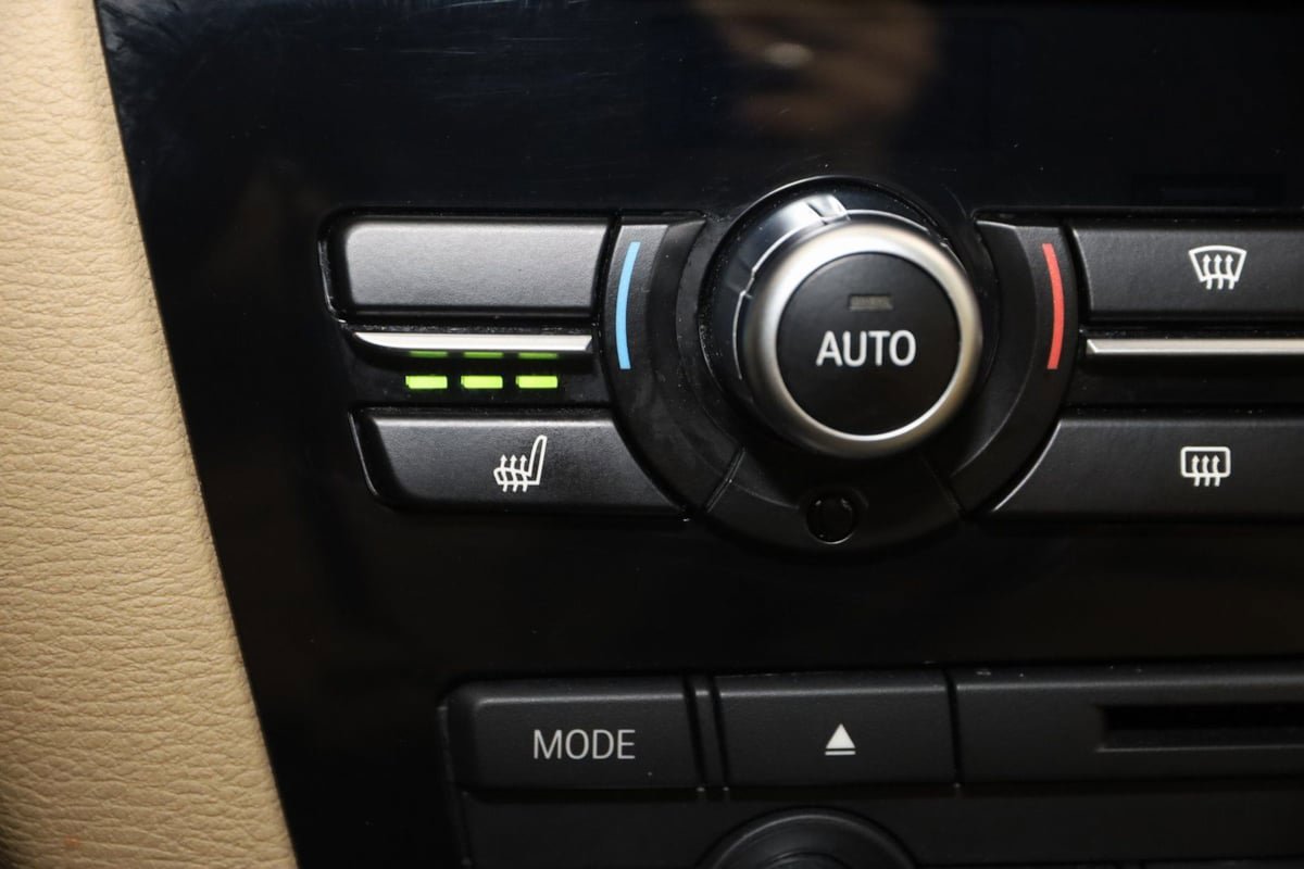 Used 2018 BMW X4 M40i image 8