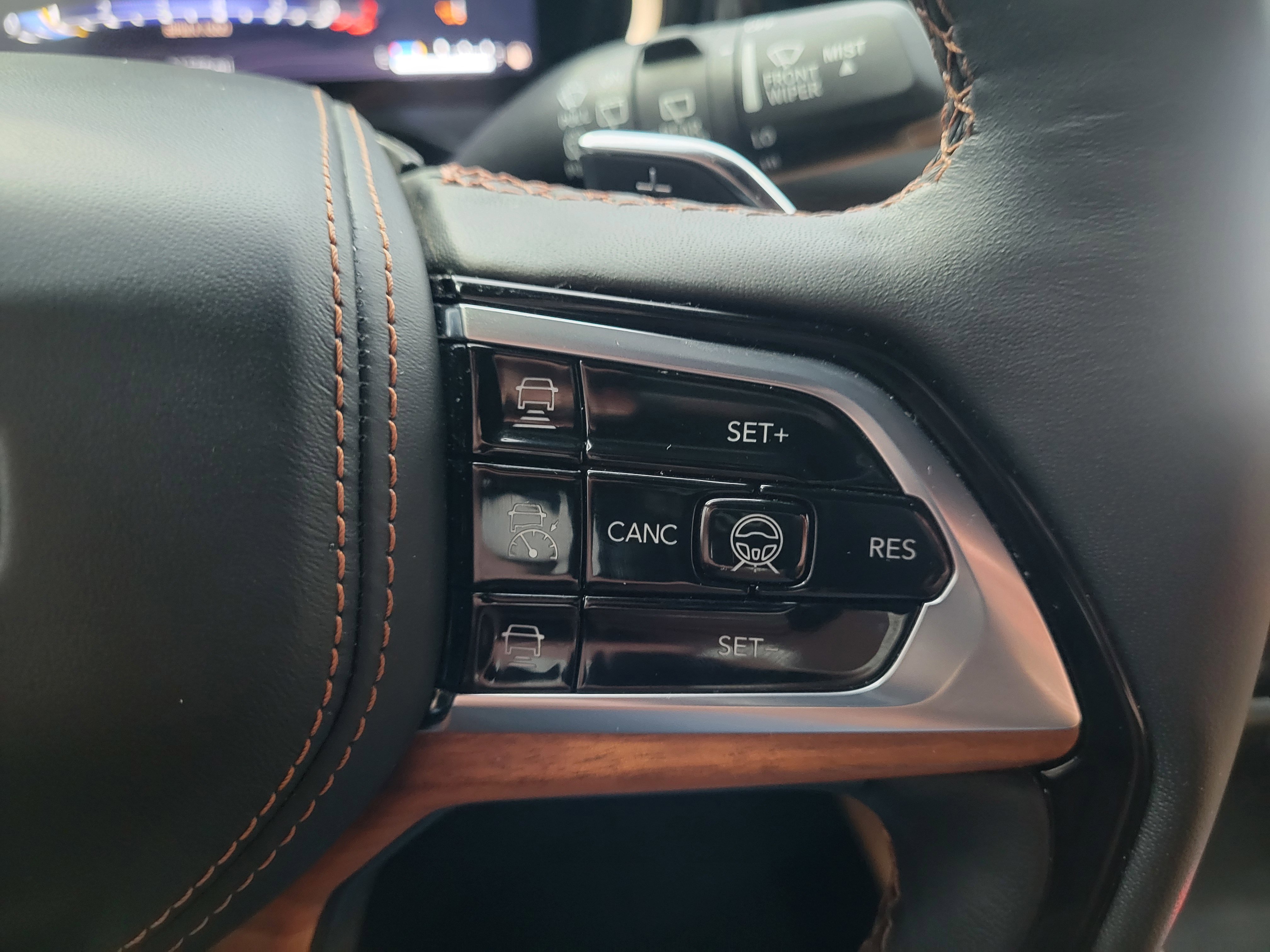 Used 2024 Jeep Grand Cherokee L Summit image 30