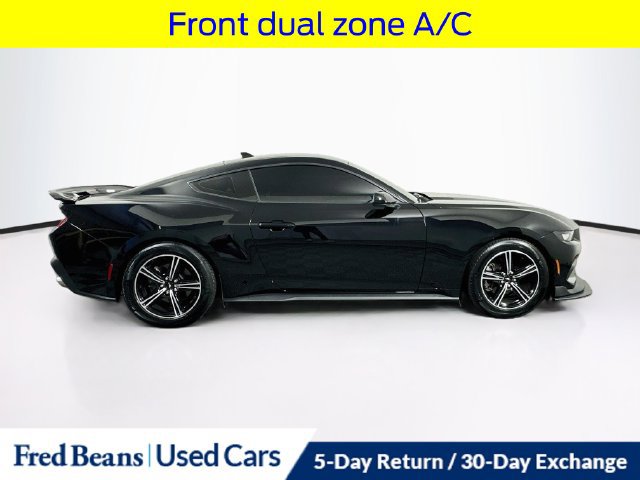 Used 2025 Ford Mustang Coupe RWD image 10