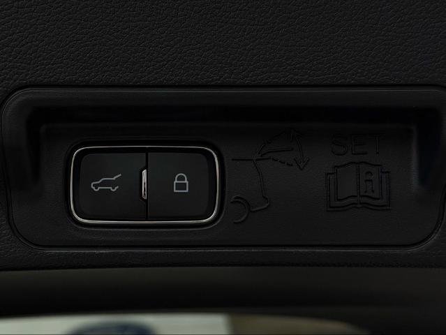 New 2026 Ford Explorer Active RWD image 25