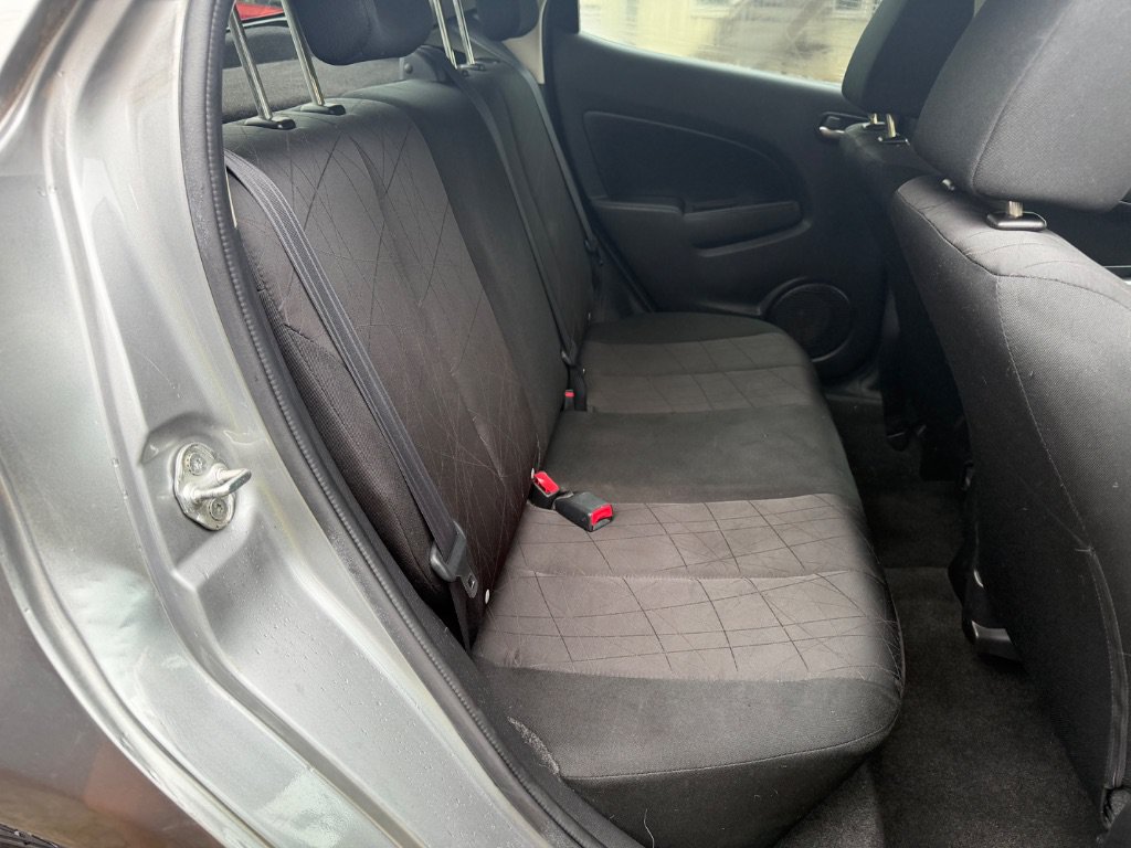 Used 2013 MAZDA MAZDA2 Sport FWD image 20