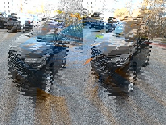 Used 2022 Toyota Corolla Cross LE image 5