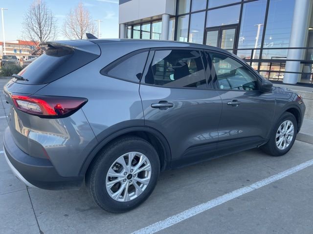 Used 2025 Ford Escape Active image 2