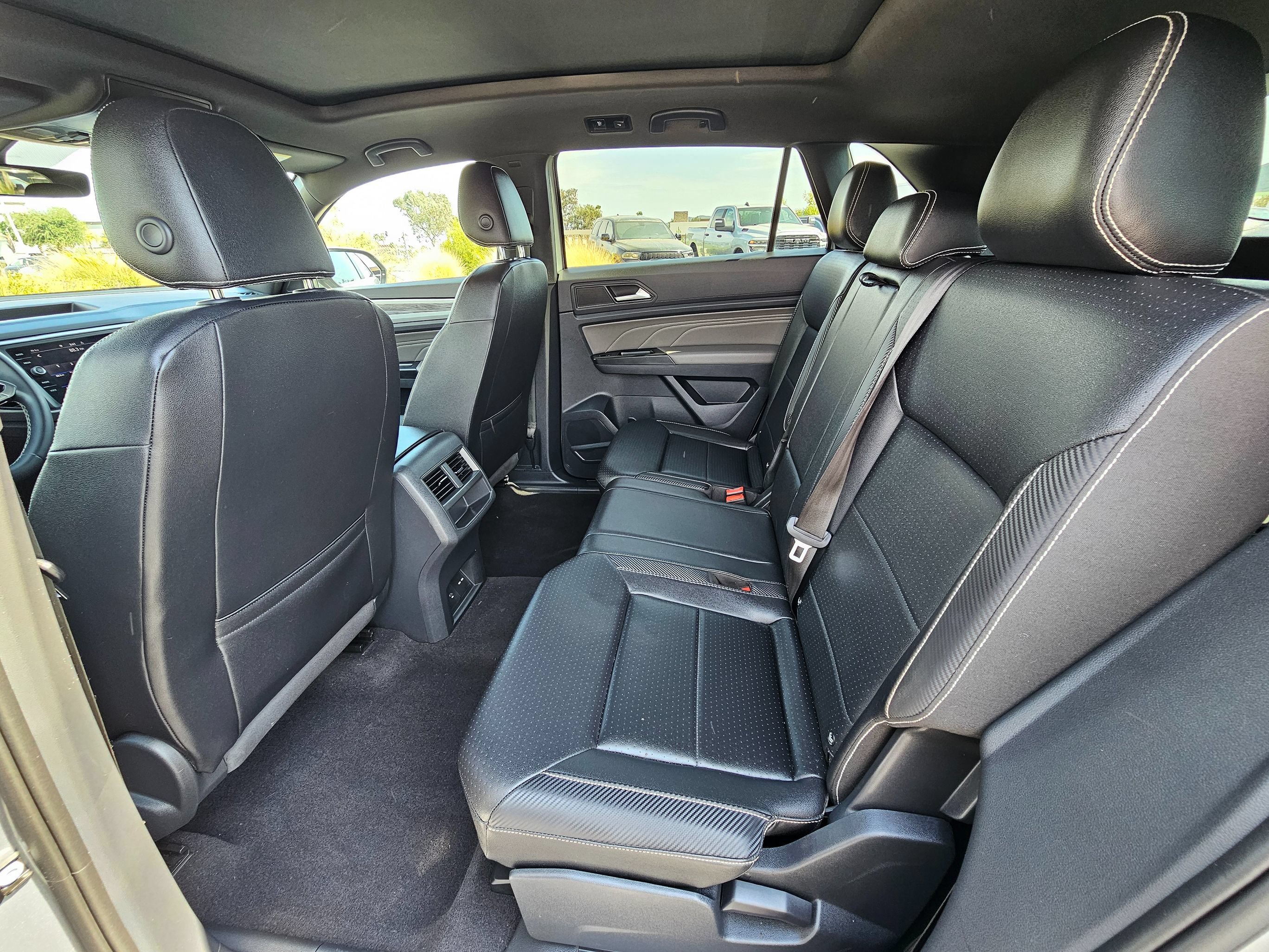 Used 2021 Volkswagen Atlas Cross Sport SE w/ Panoramic Sunroof Package AWD/4WD image 20
