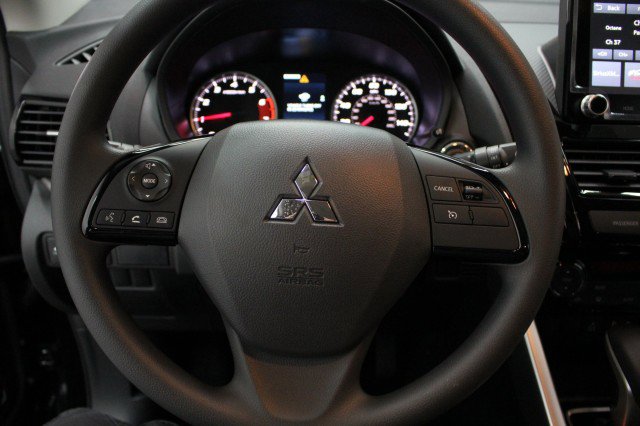 New 2026 Mitsubishi Eclipse Cross LE AWD/4WD image 8