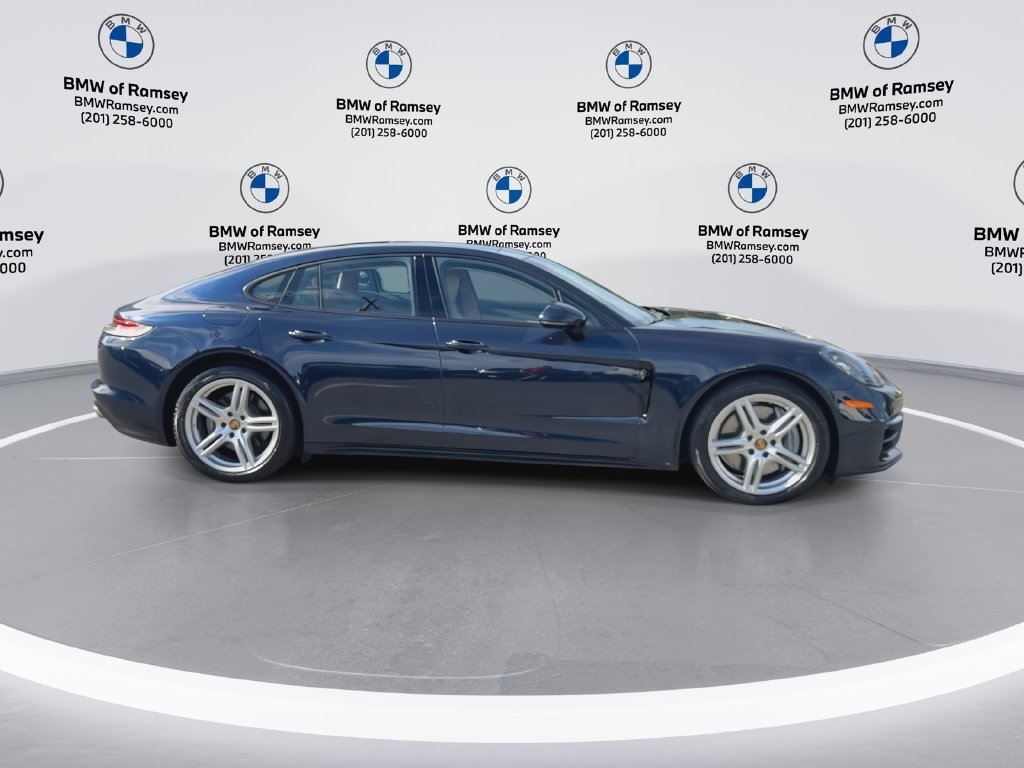 Used 2021 Porsche Panamera RWD image 3