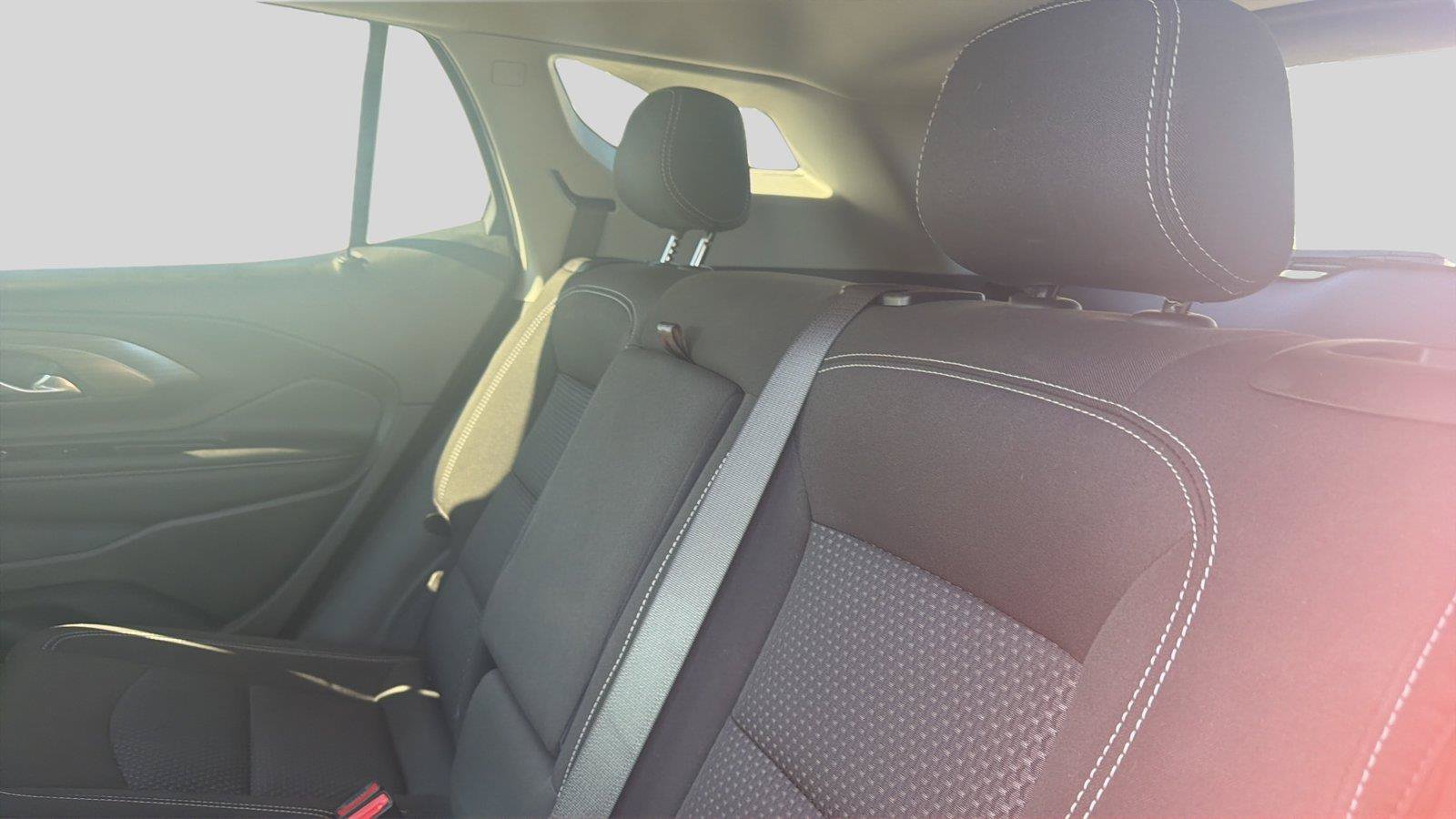 Used 2024 GMC Terrain SLE w/ Driver Convenience Package AWD/4WD image 17