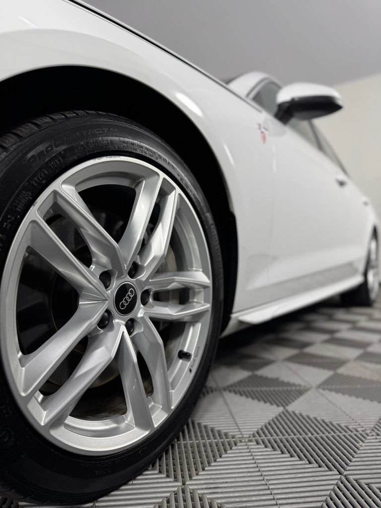 Used 2024 Audi A4 2.0T Premium w/ Convenience Package AWD/4WD image 36