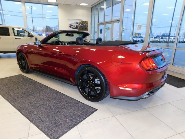Used 2019 Ford Mustang GT Premium w/ Equipment Group 401A image 4