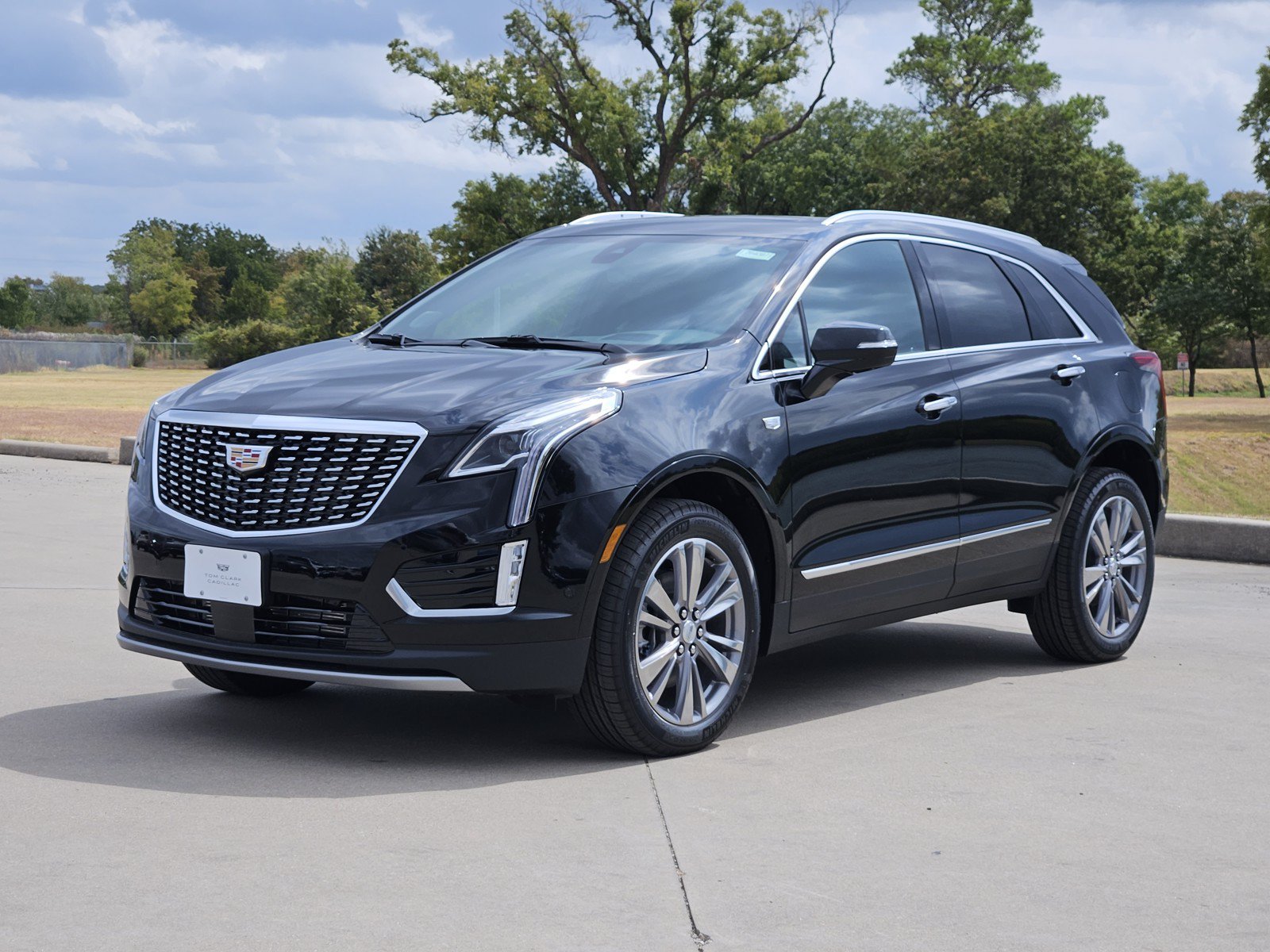 New 2026 Cadillac XT5 Premium Luxury FWD image 2