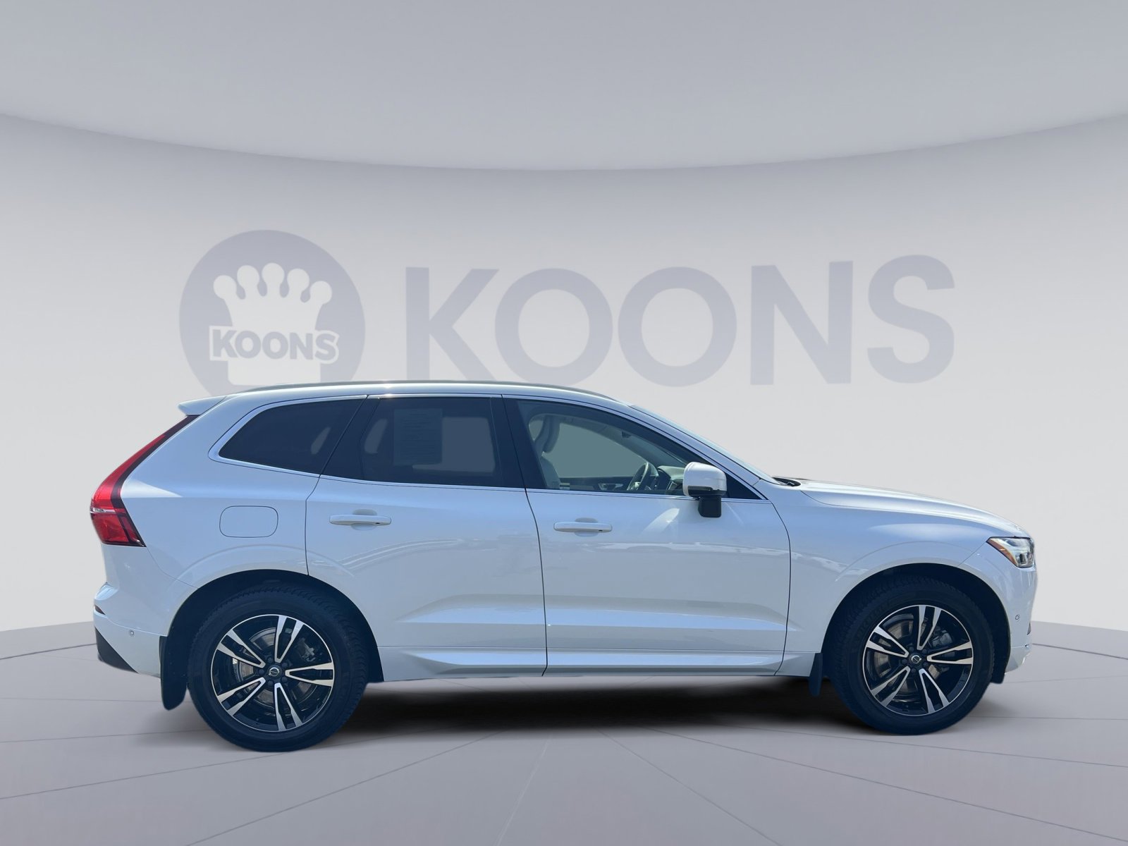 Used 2018 Volvo XC60 T6 Momentum image 8