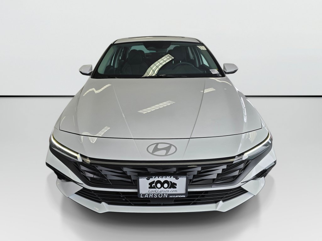 New 2026 Hyundai Elantra Limited FWD image 8