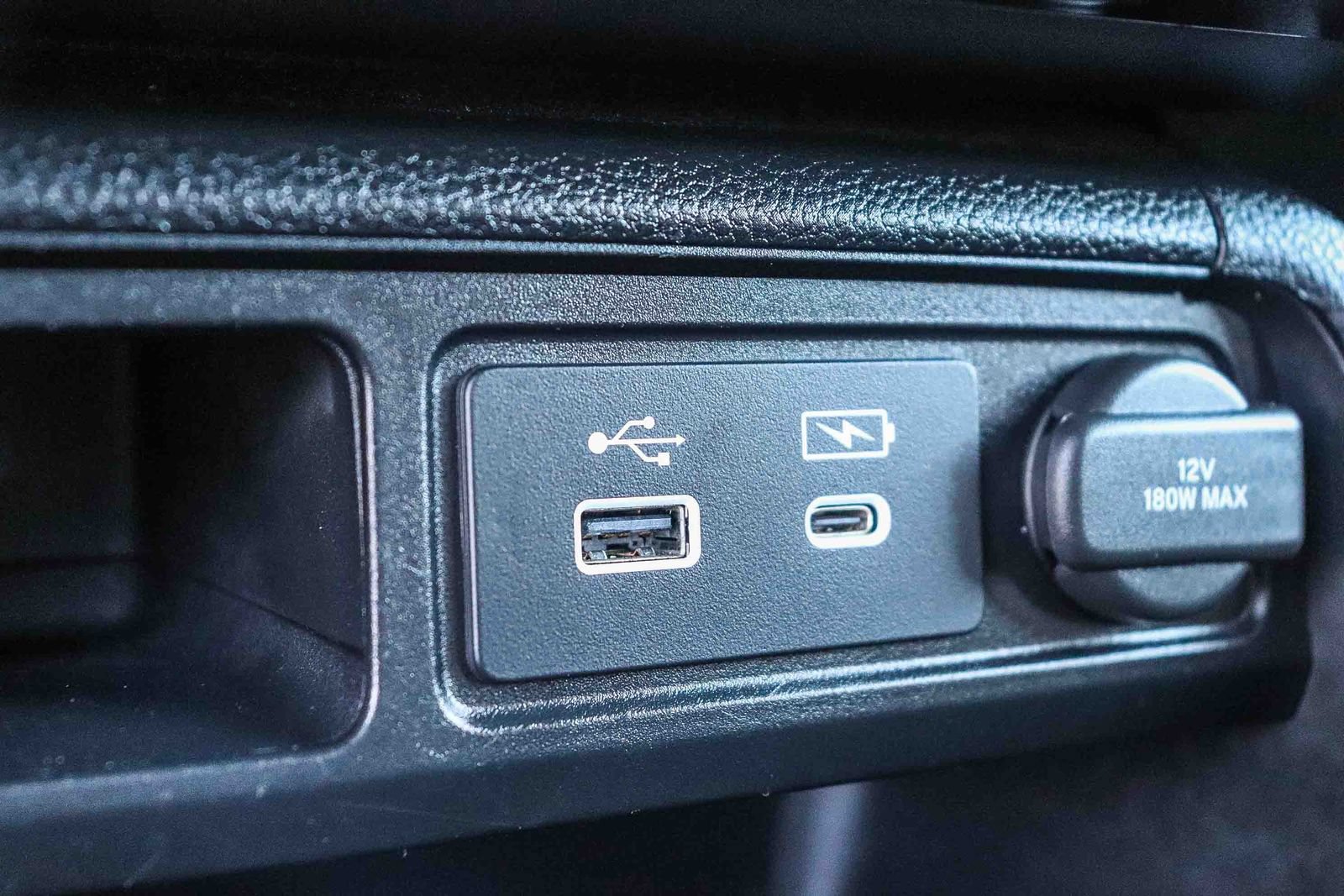Used 2024 Honda Pilot Sport image 29