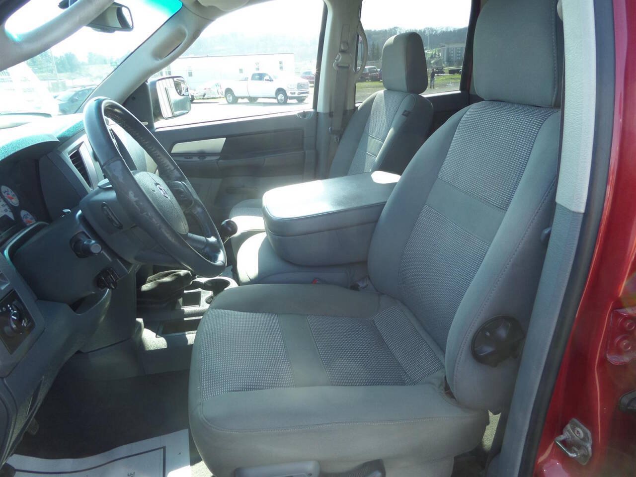 Used 2009 Dodge Ram 2500 Truck SLT w/ Popular Equipment Group AWD/4WD image 7