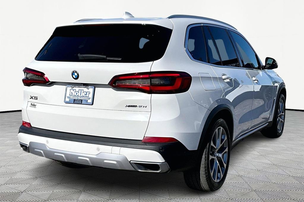 Used 2019 BMW X5 xDrive40i w/ Convenience Package image 2
