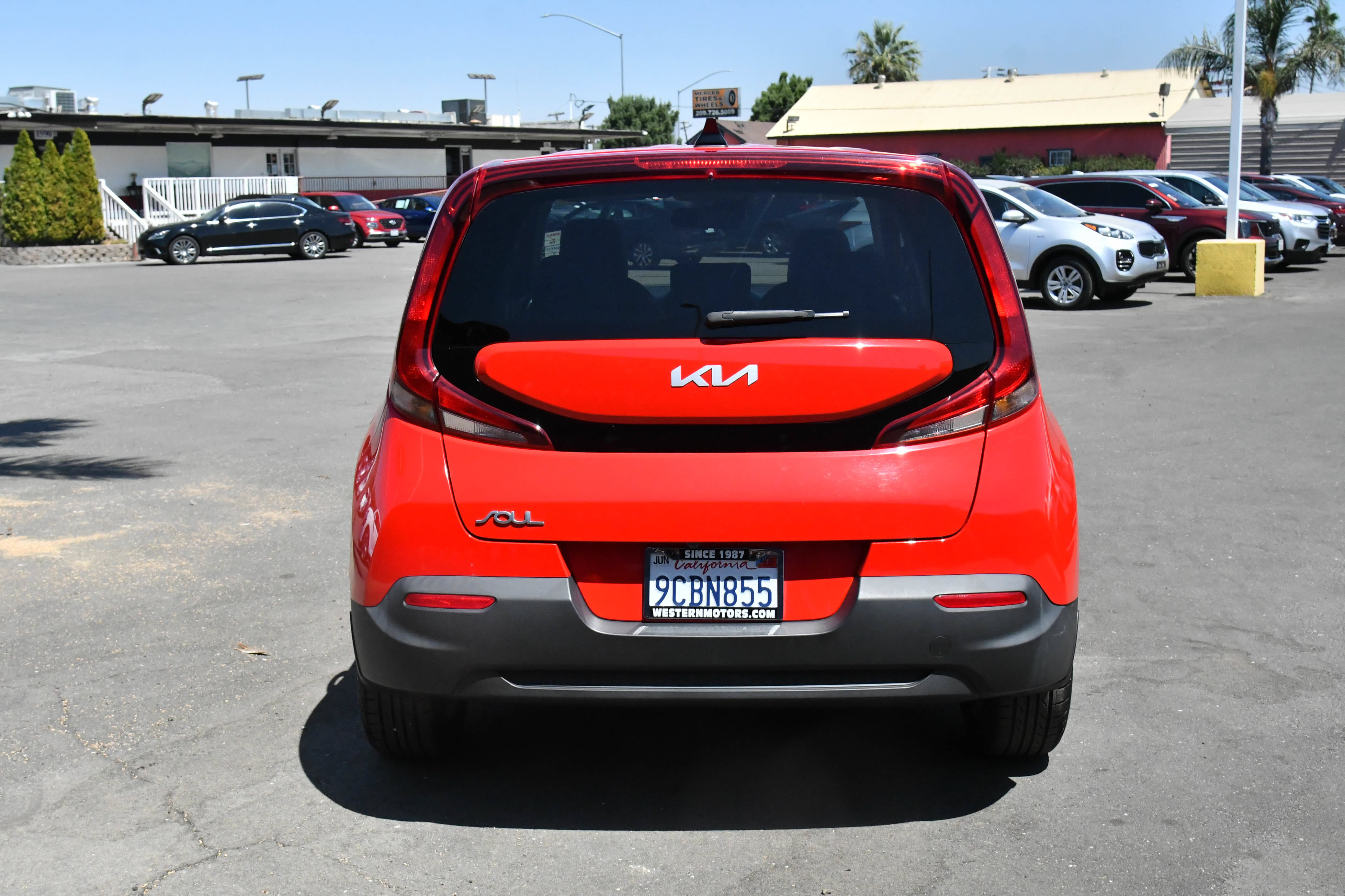 Used 2022 Kia Soul LX w/ Technology Package FWD image 7