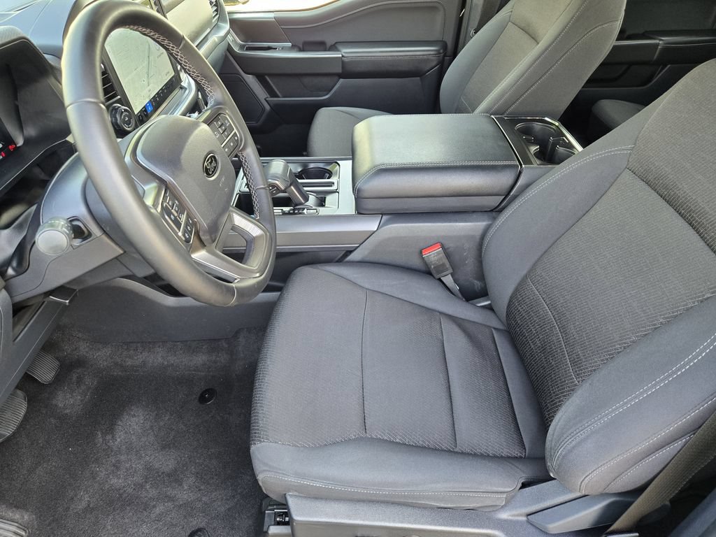 Used 2024 Ford F150 XLT w/ XLT Black Appearance Package RWD image 11