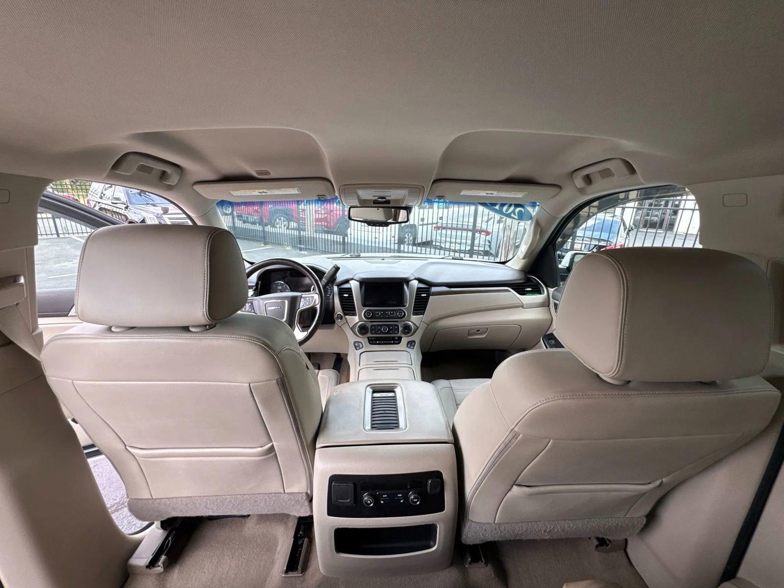 Used 2019 GMC Yukon XL Denali image 31