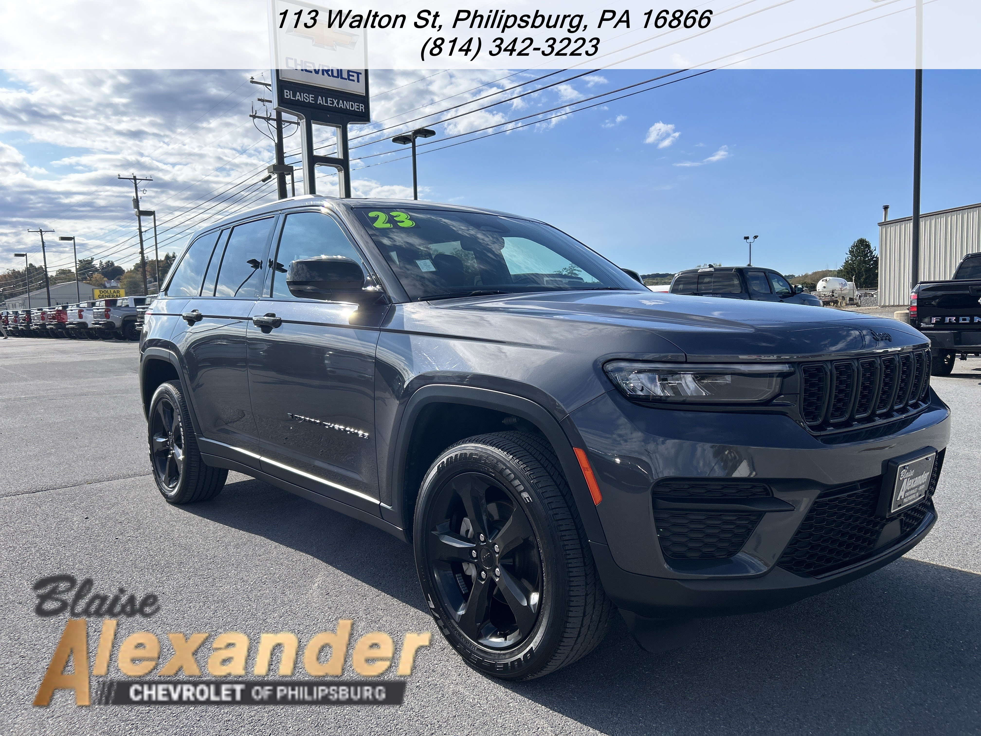 Used 2023 Jeep Grand Cherokee Altitude