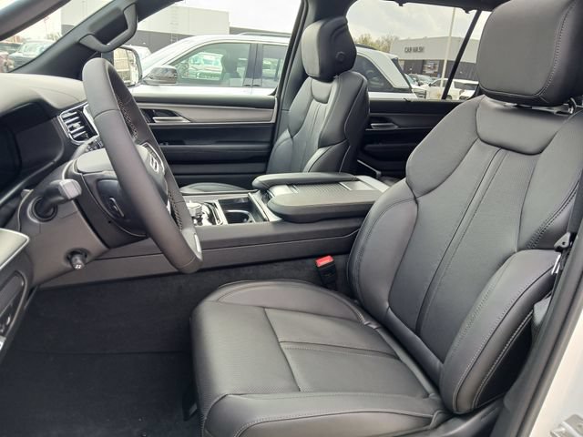 New 2026 Jeep Grand Wagoneer Limited AWD/4WD image 13