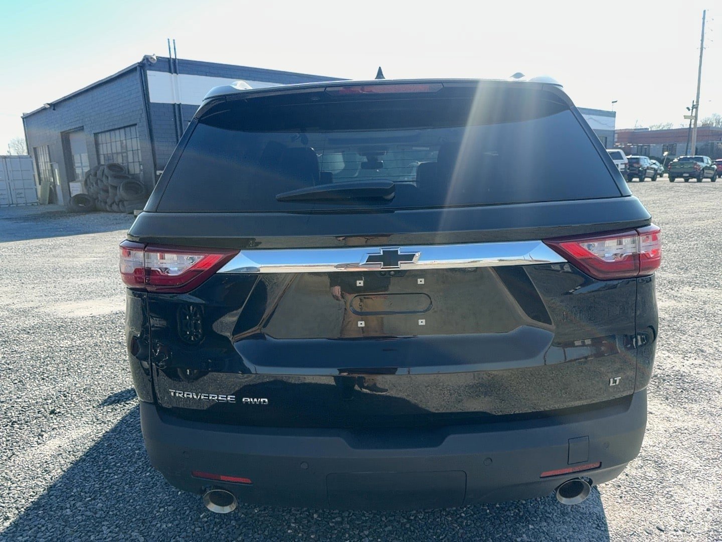 Used 2018 Chevrolet Traverse LT w/ LPO, Black Accent Package AWD/4WD image 3