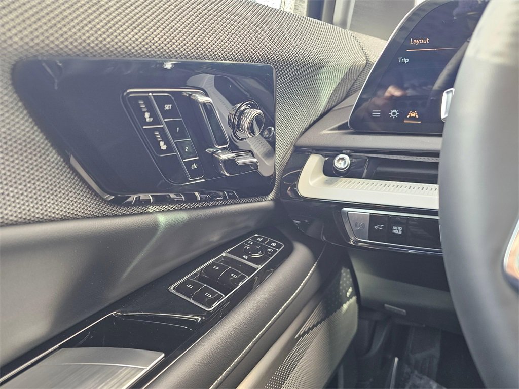 New 2026 Cadillac Optiq Sport 1 image 25