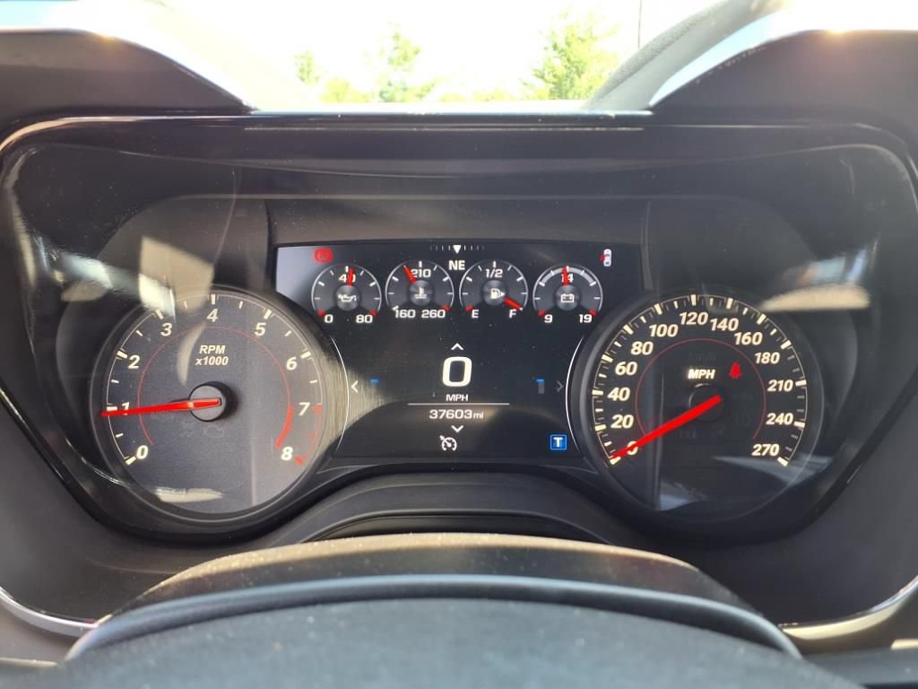 Used 2021 Chevrolet Camaro LT RWD image 20