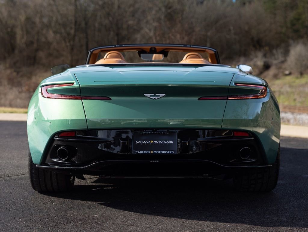 Used 2025 Aston Martin DB12 Volante image 7