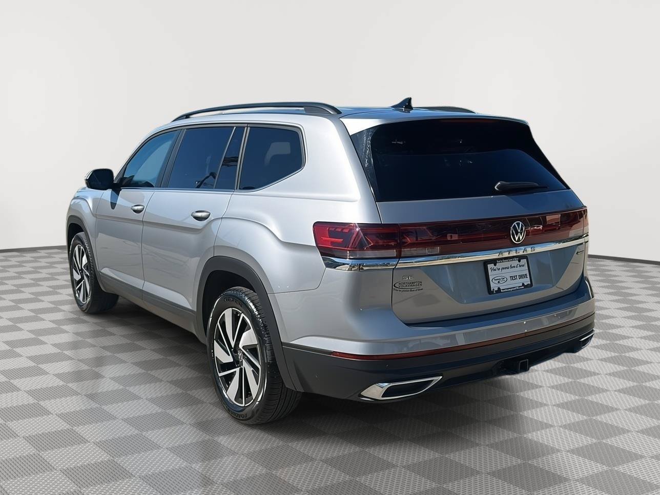 Used 2025 Volkswagen Atlas SE AWD/4WD image 7